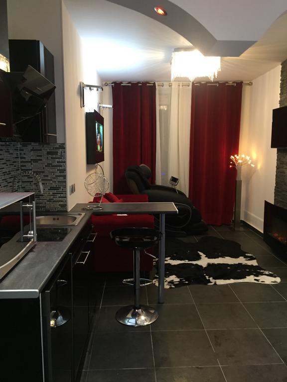 Le Love Spa Lyon Eksteriør bilde
