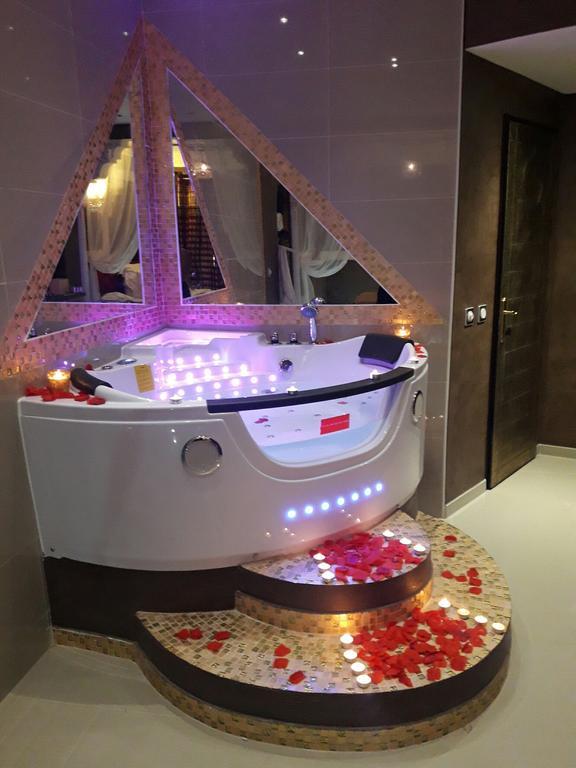 Le Love Spa Lyon Eksteriør bilde