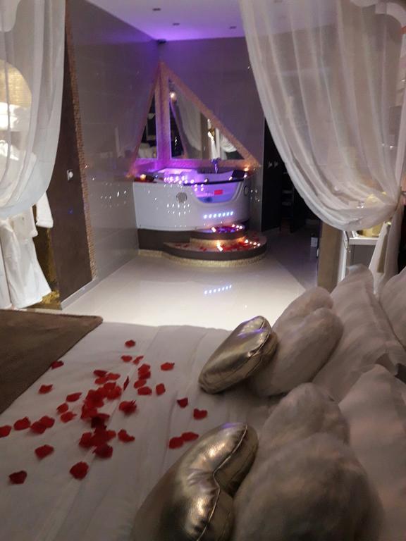 Le Love Spa Lyon Eksteriør bilde
